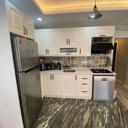 Cihangir Private Balcony דירה איסטמבול
