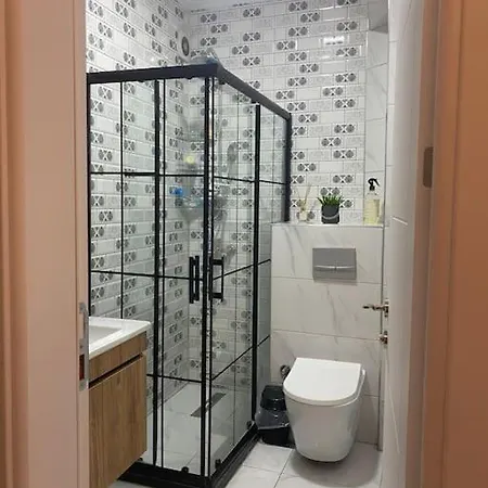 Cihangir Private Balcony דירה איסטמבול