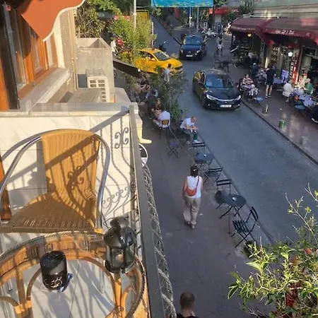 Cihangir Private Balcony