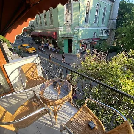 Cihangir Private Balcony דירה *