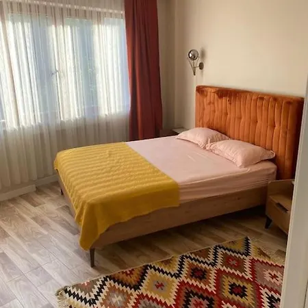 Cihangir Private Balcony דירה איסטמבול