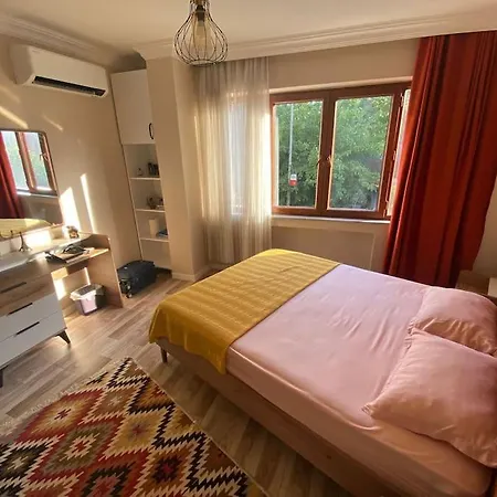 Cihangir Private Balcony *