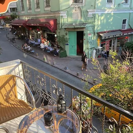 Cihangir Private Balcony דירה